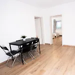 Bege Lighthaus Apartament *